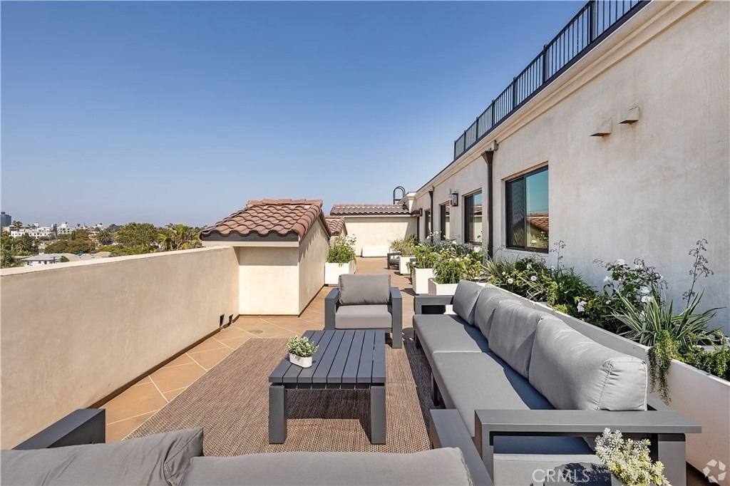 1303 S Orange Grove Avenue - Photo 23