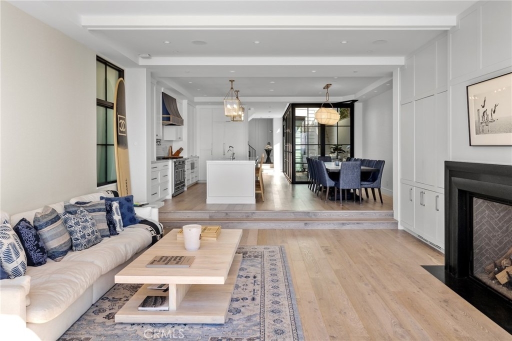 2428 The Strand - Photo 15