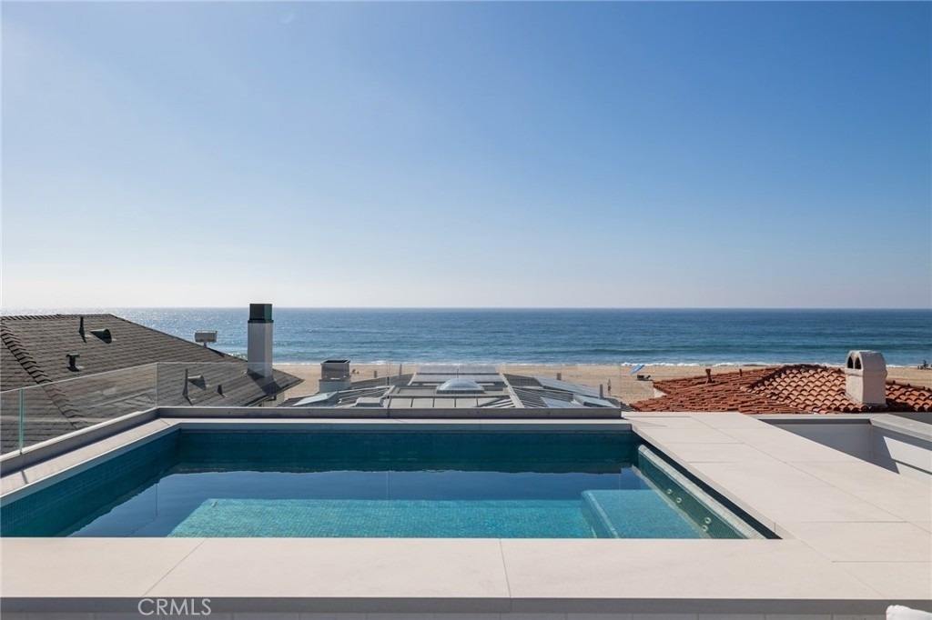 2428 The Strand - Photo 47