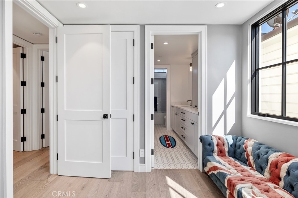 2428 The Strand - Photo 61
