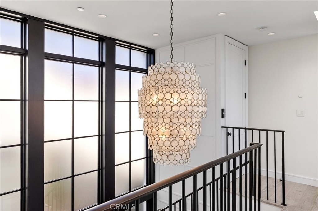 2428 The Strand - Photo 33