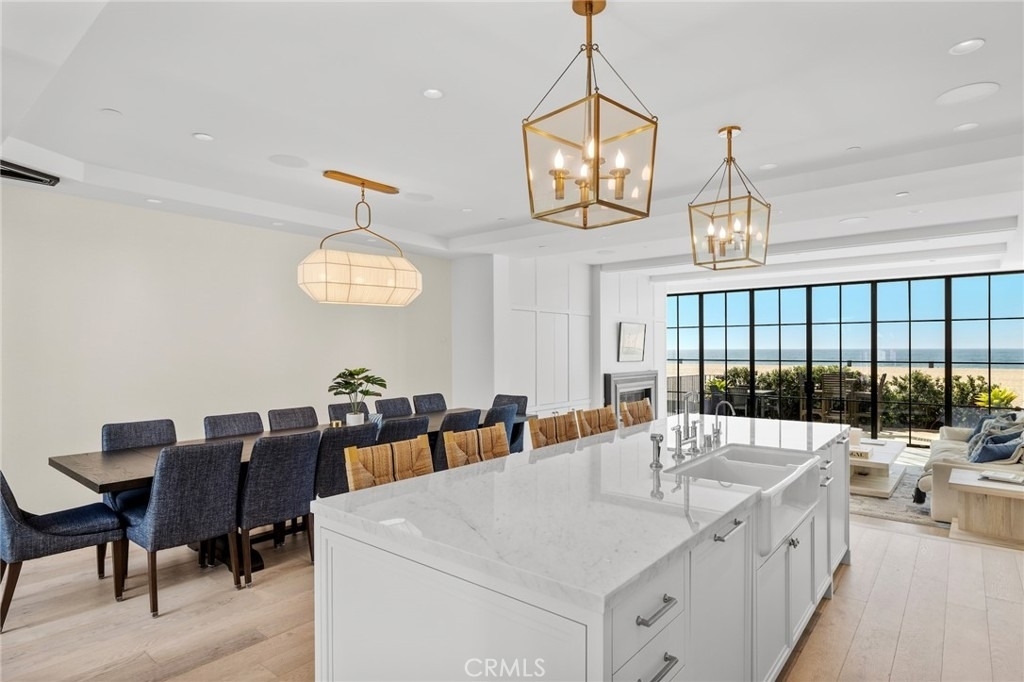 2428 The Strand - Photo 19