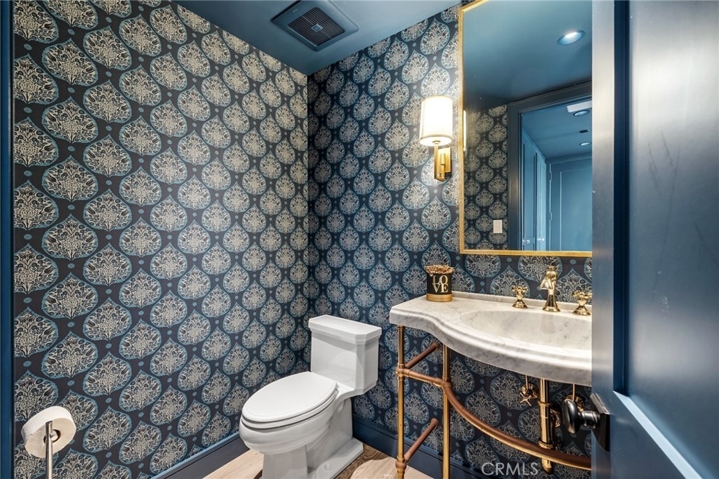 2428 The Strand - Photo 27