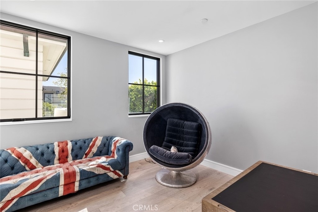 2428 The Strand - Photo 62