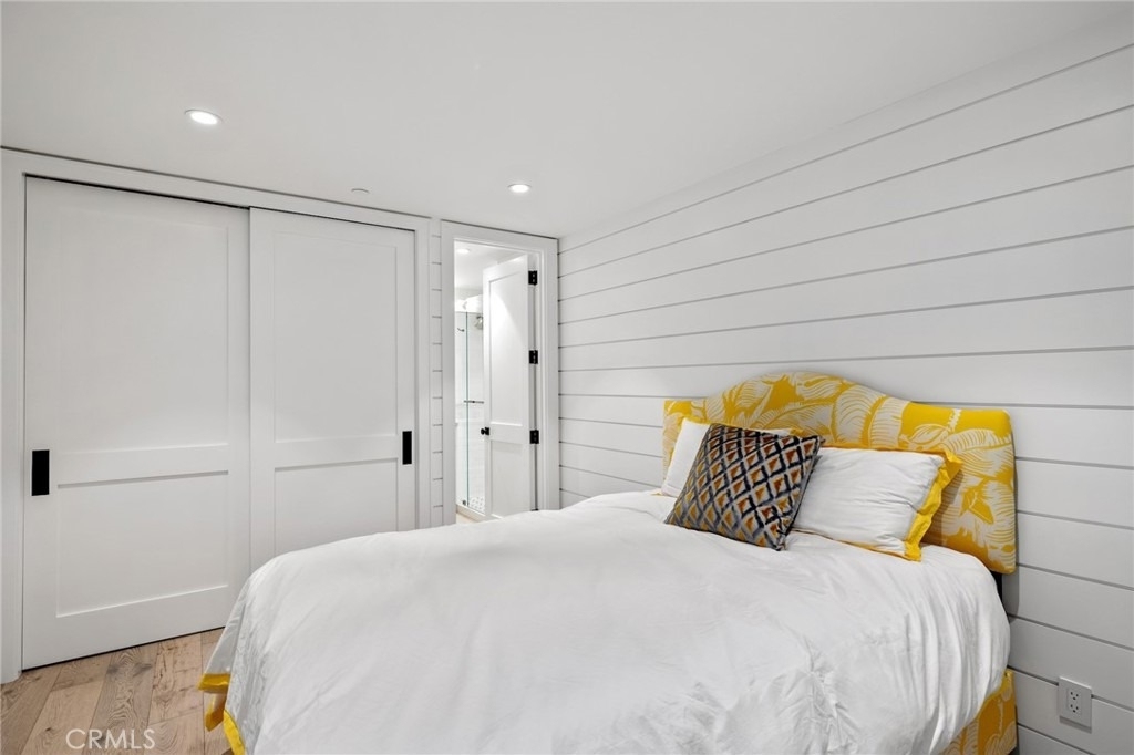 2428 The Strand - Photo 52