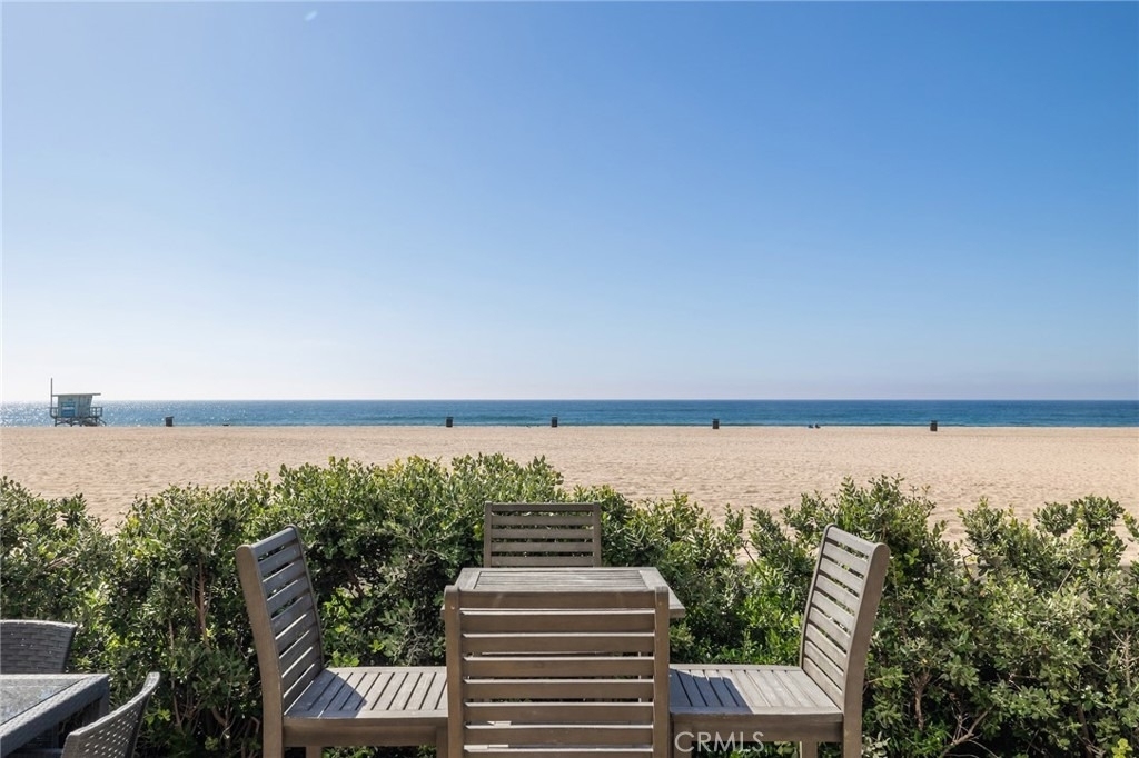 2428 The Strand - Photo 11