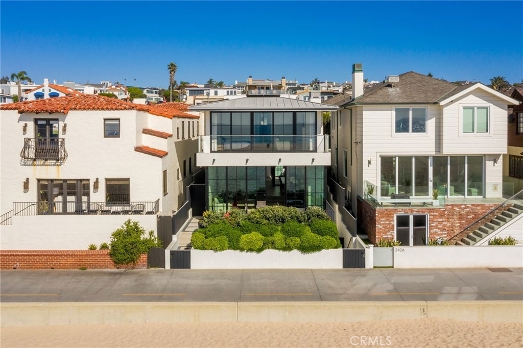 2428 The Strand - Photo 68
