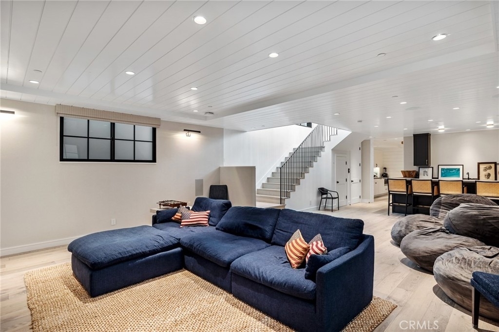 2428 The Strand - Photo 28