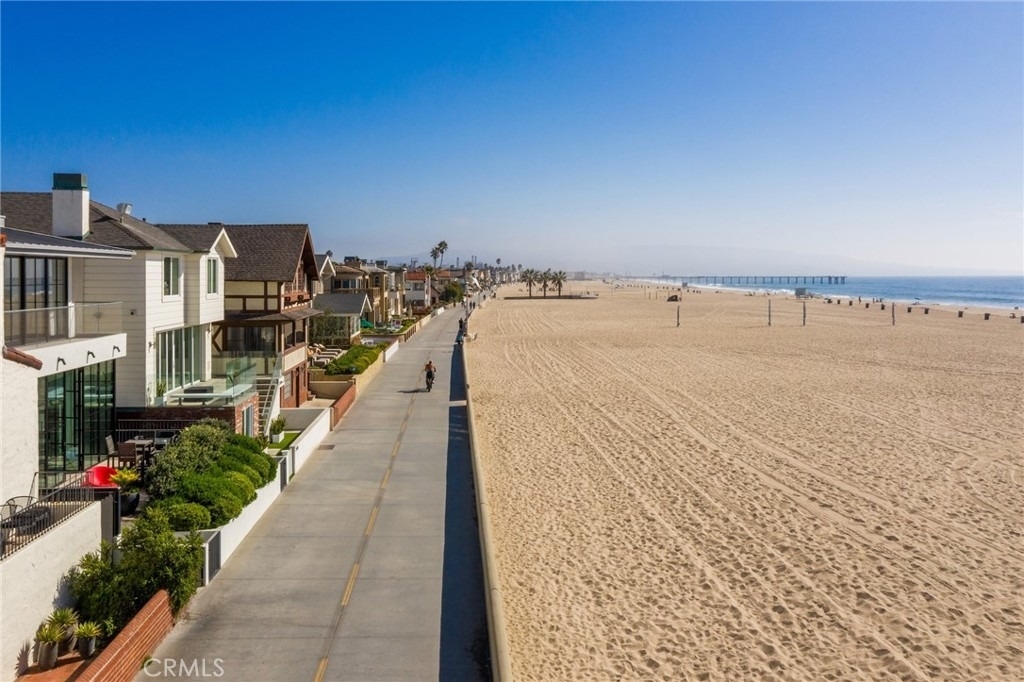 2428 The Strand - Photo 72