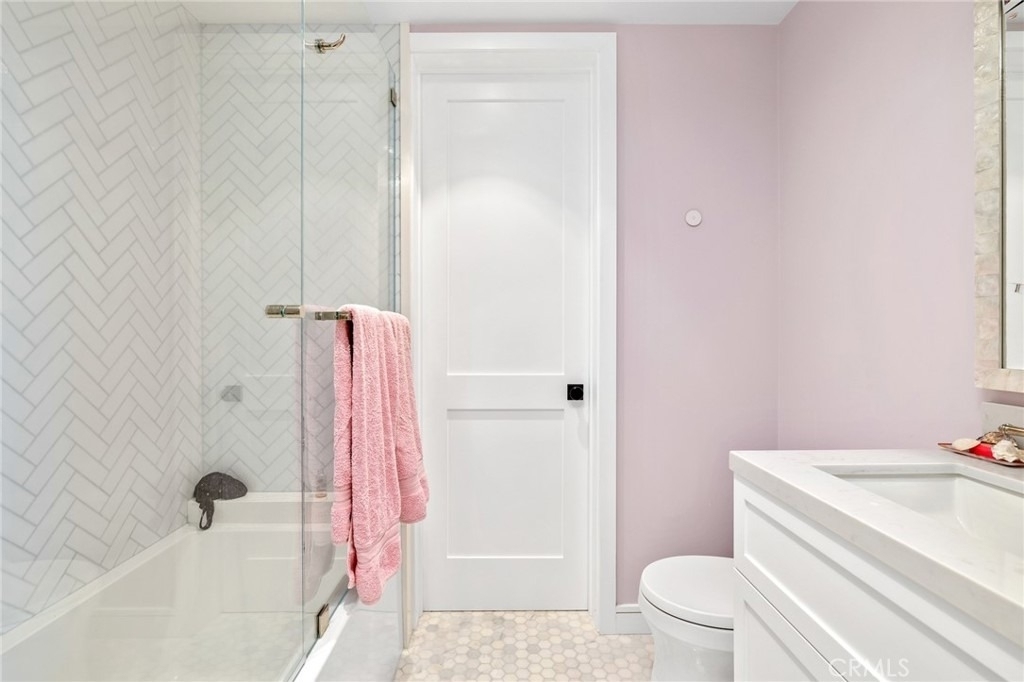 2428 The Strand - Photo 57