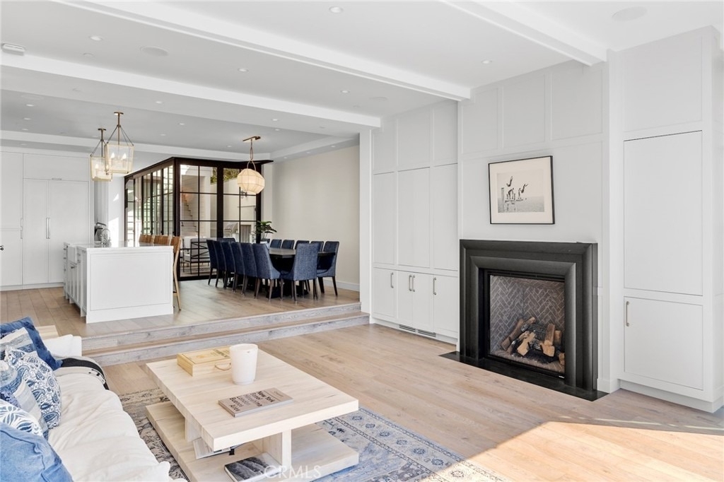 2428 The Strand - Photo 16