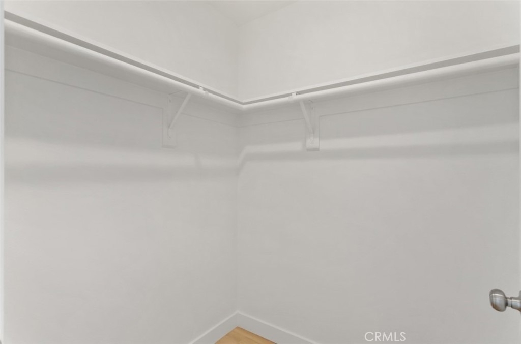 709 W 80th - Photo 6