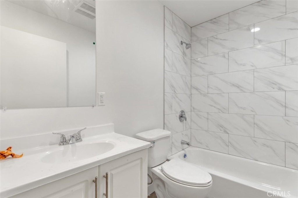 709 W 80th - Photo 9