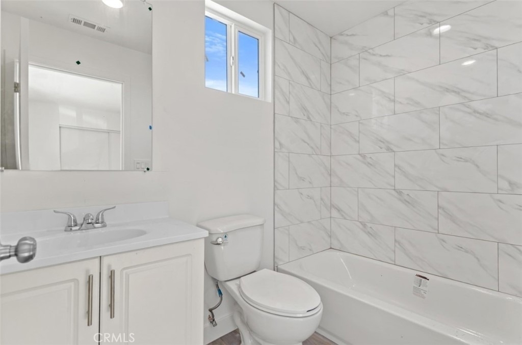 709 W 80th - Photo 16