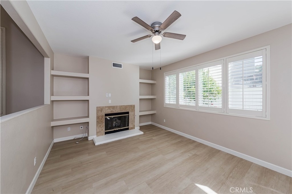 54 Melrose - Photo 5