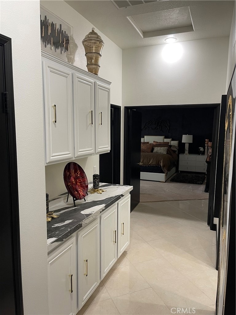 122 Kavenish E - Photo 11