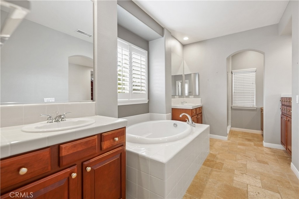 1 Bower Lane - Photo 23