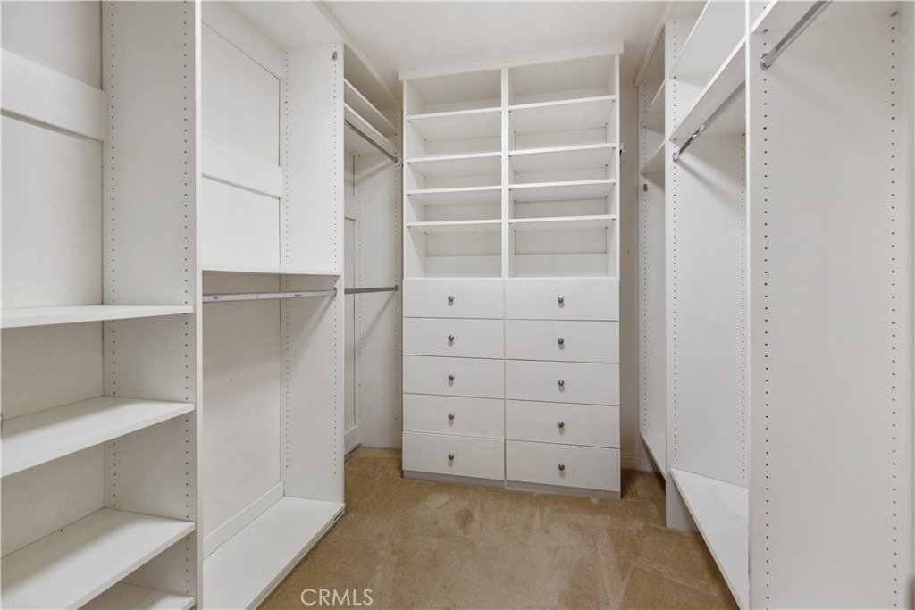 1 Bower Lane - Photo 26
