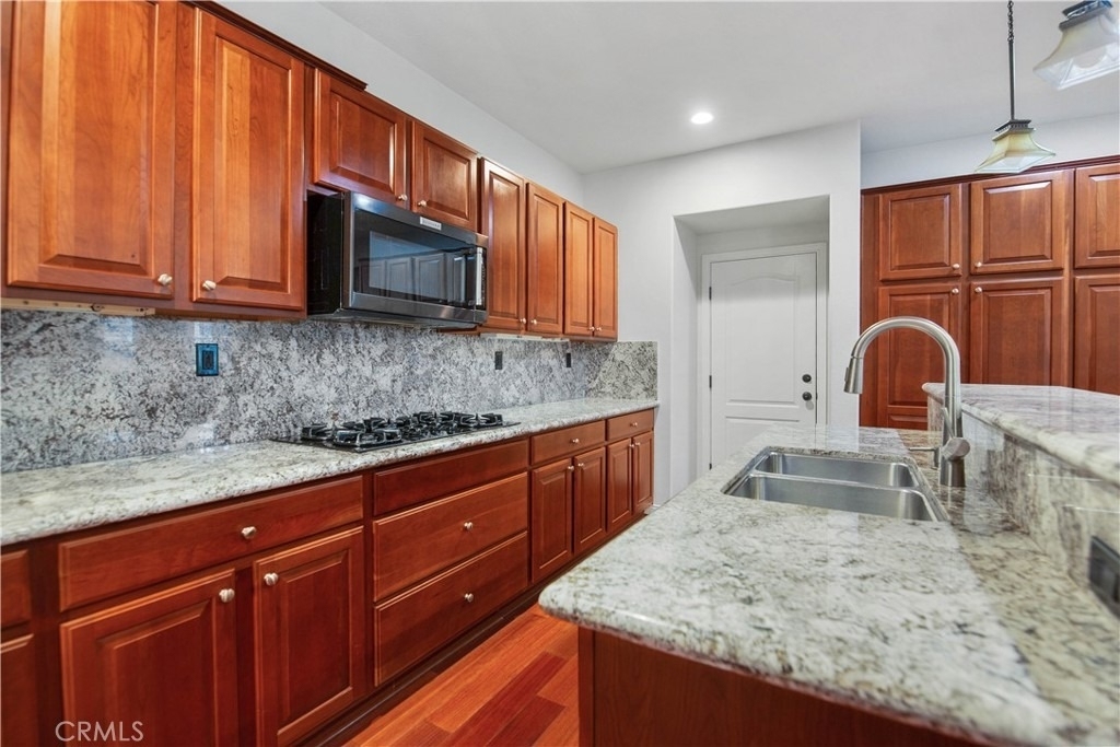 1 Bower Lane - Photo 16