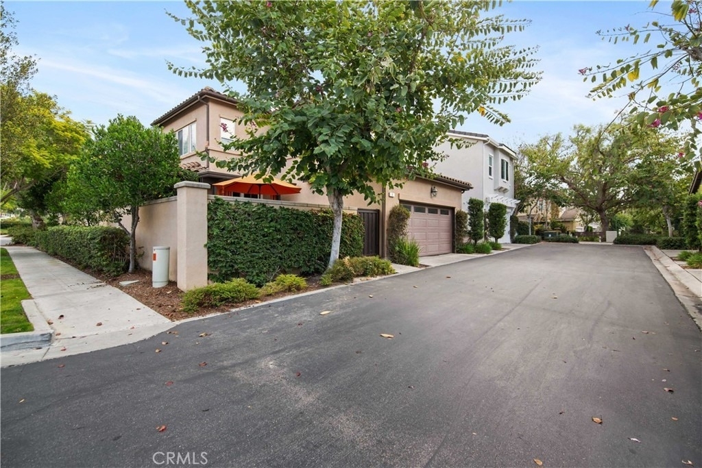 1 Bower Lane - Photo 38