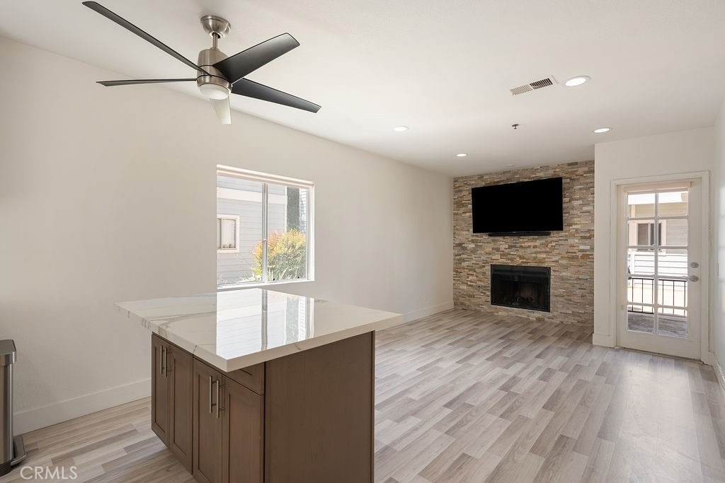 260 Victoria Street - Photo 4