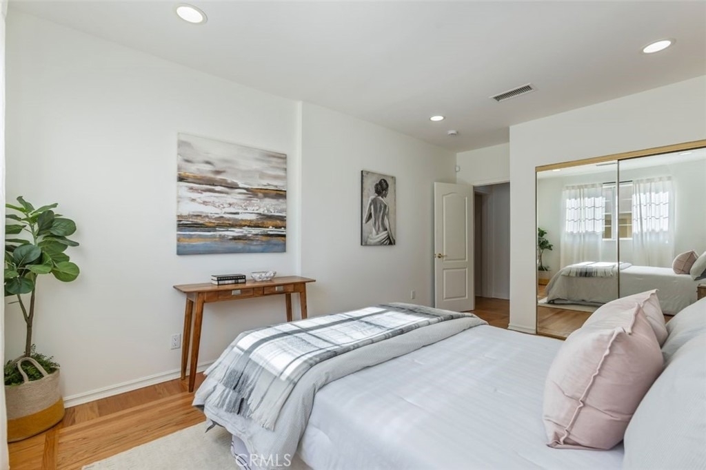 4926 Crown Avenue - Photo 16