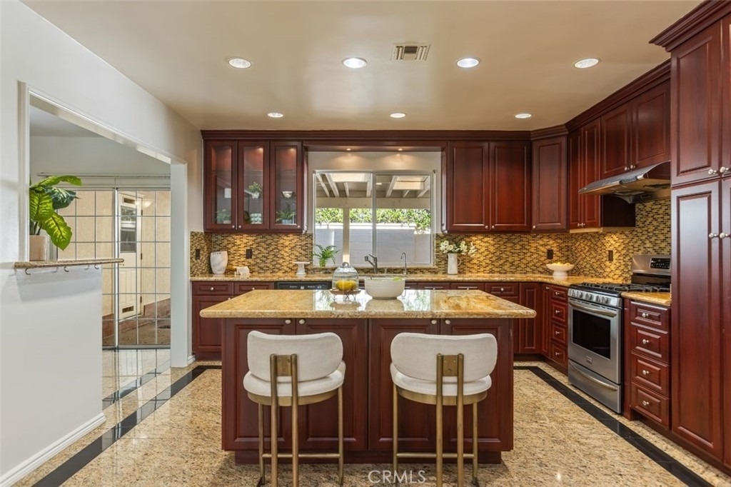4926 Crown Avenue - Photo 9