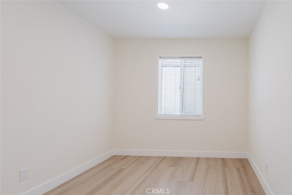 16404 Donmetz Street - Photo 14
