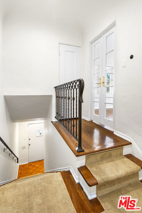 119 N Orange Drive - Photo 4