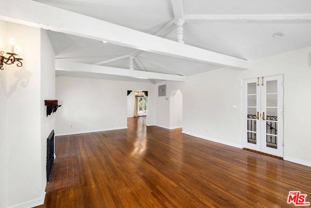 119 N Orange Drive - Photo 7