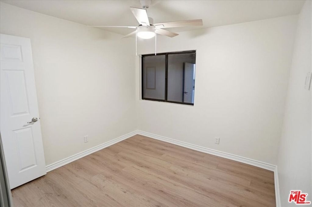 24124 Mentry Drive - Photo 20