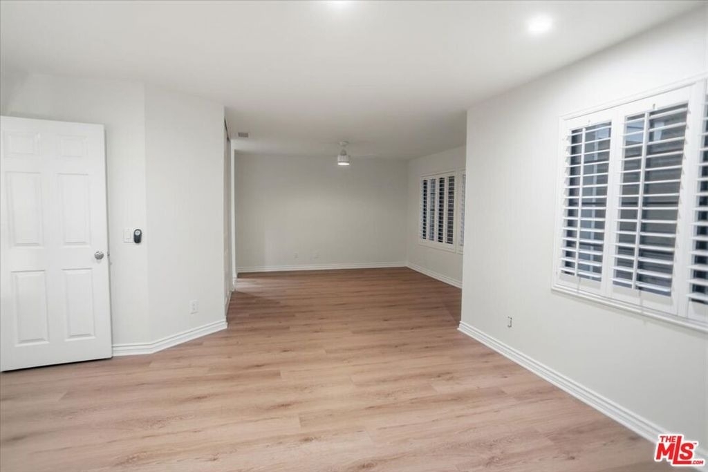 24124 Mentry Drive - Photo 17
