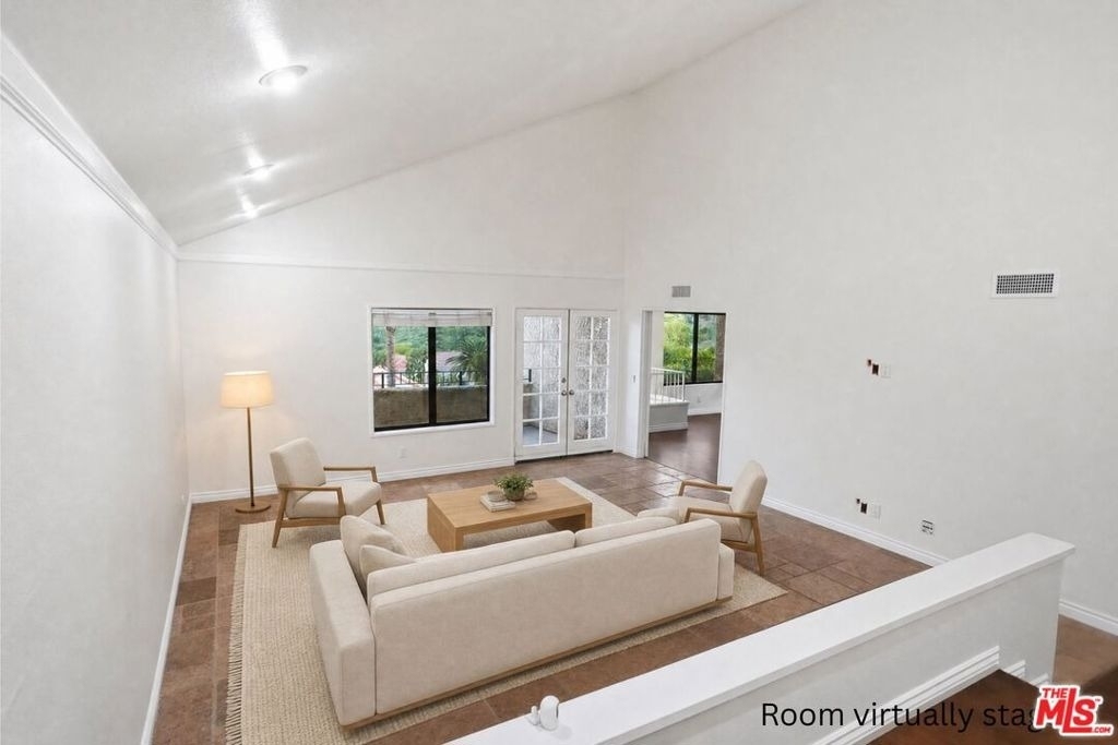 24124 Mentry Drive - Photo 2