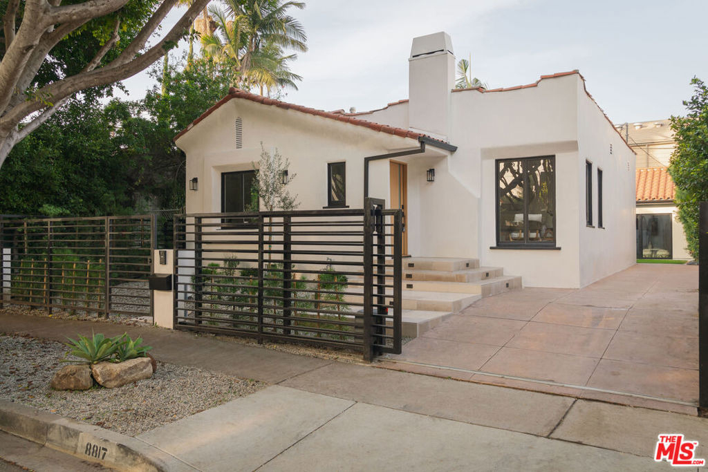 8817 Ashcroft Avenue - Photo 15