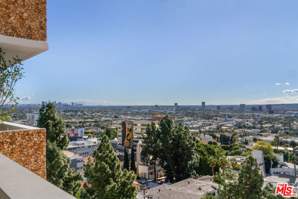 8787 Shoreham Drive - Photo 4