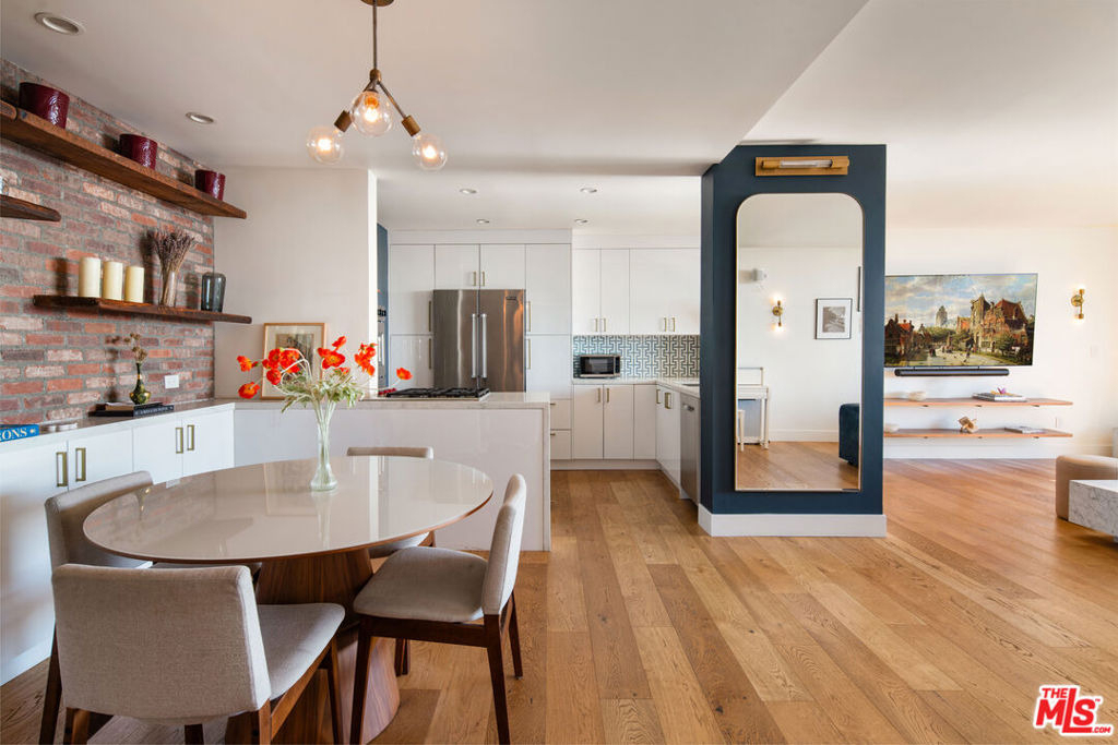 8787 Shoreham Drive - Photo 8