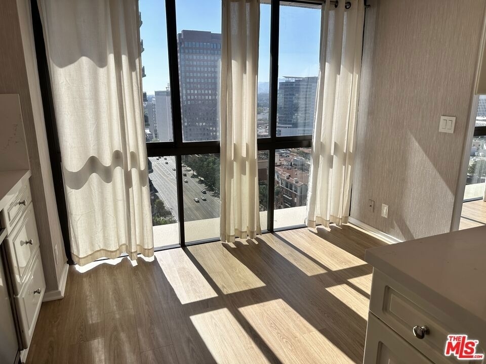 10790 Wilshire Boulevard - Photo 4