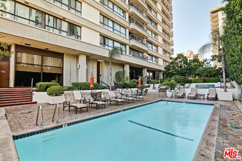 10790 Wilshire Boulevard - Photo 3
