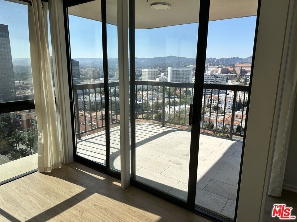 10790 Wilshire Boulevard - Photo 7