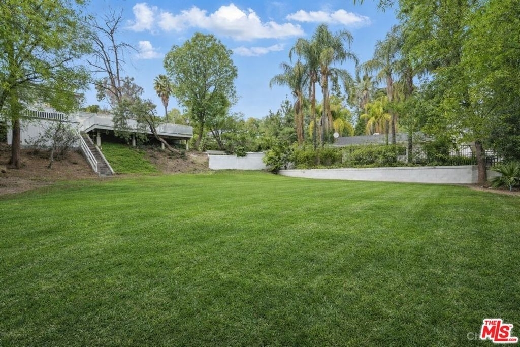 5220 Melvin Avenue - Photo 4