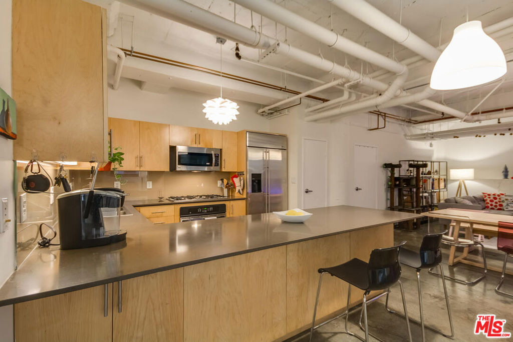 1100 S Grand Avenue - Photo 10