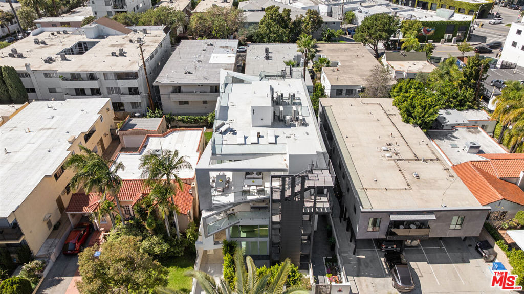 621 N Kings Road - Photo 13