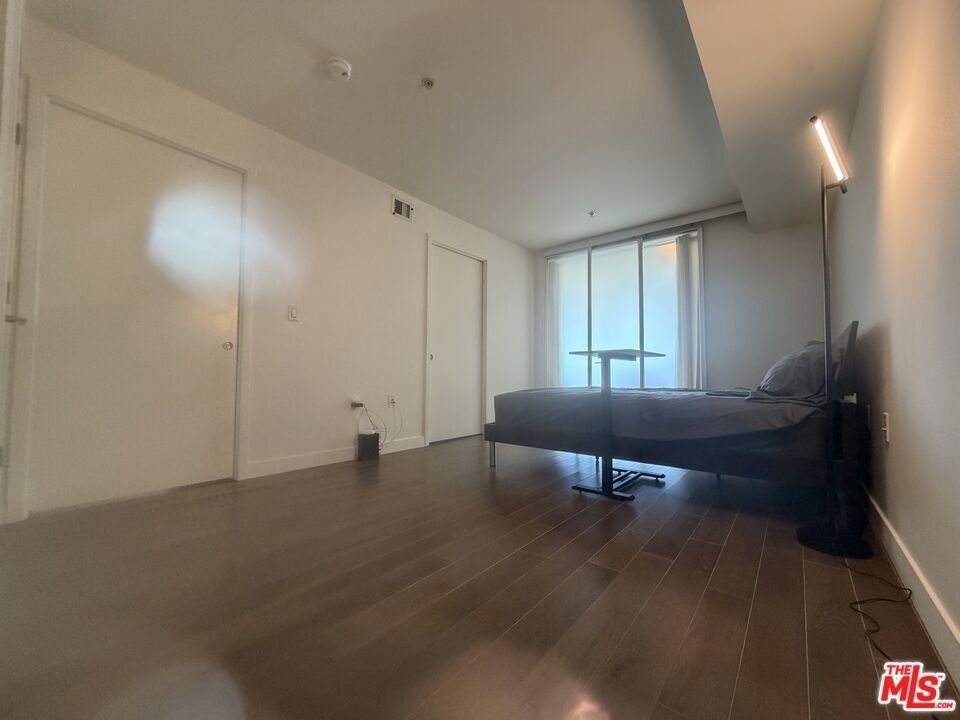 901 S Flower Street - Photo 20