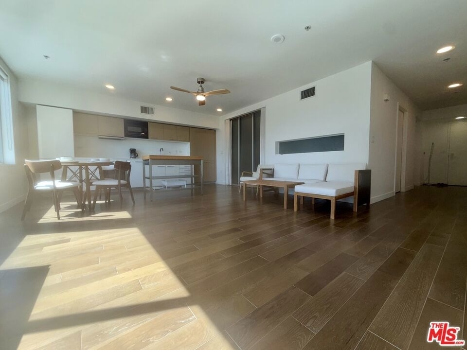 901 S Flower Street - Photo 5