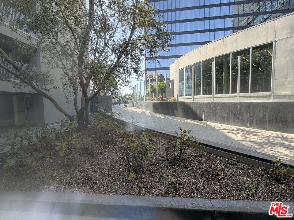 901 S Flower Street - Photo 27