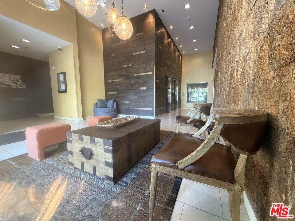 901 S Flower Street - Photo 44
