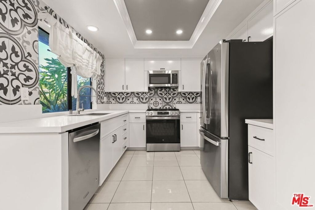 6501 Bradley Place - Photo 13