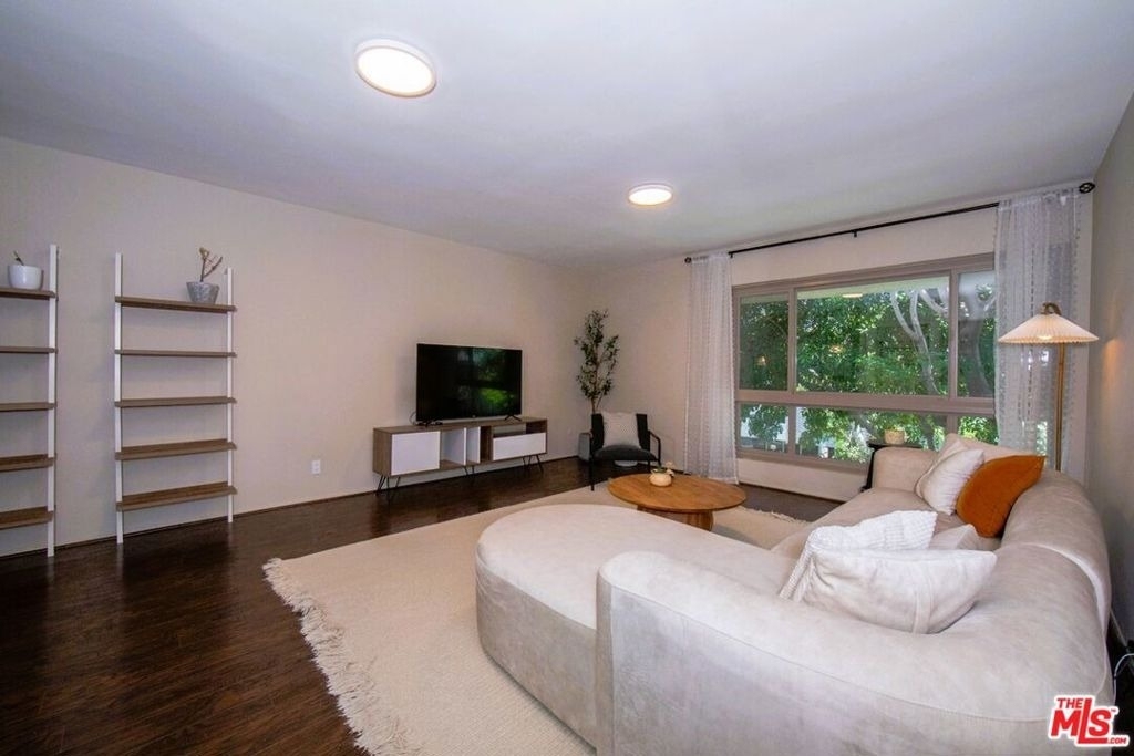 6001 Canterbury Drive - Photo 4