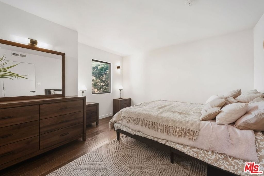 3601 Dixie Canyon Place - Photo 19