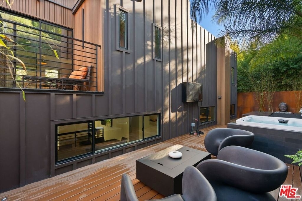 3601 Dixie Canyon Place - Photo 31